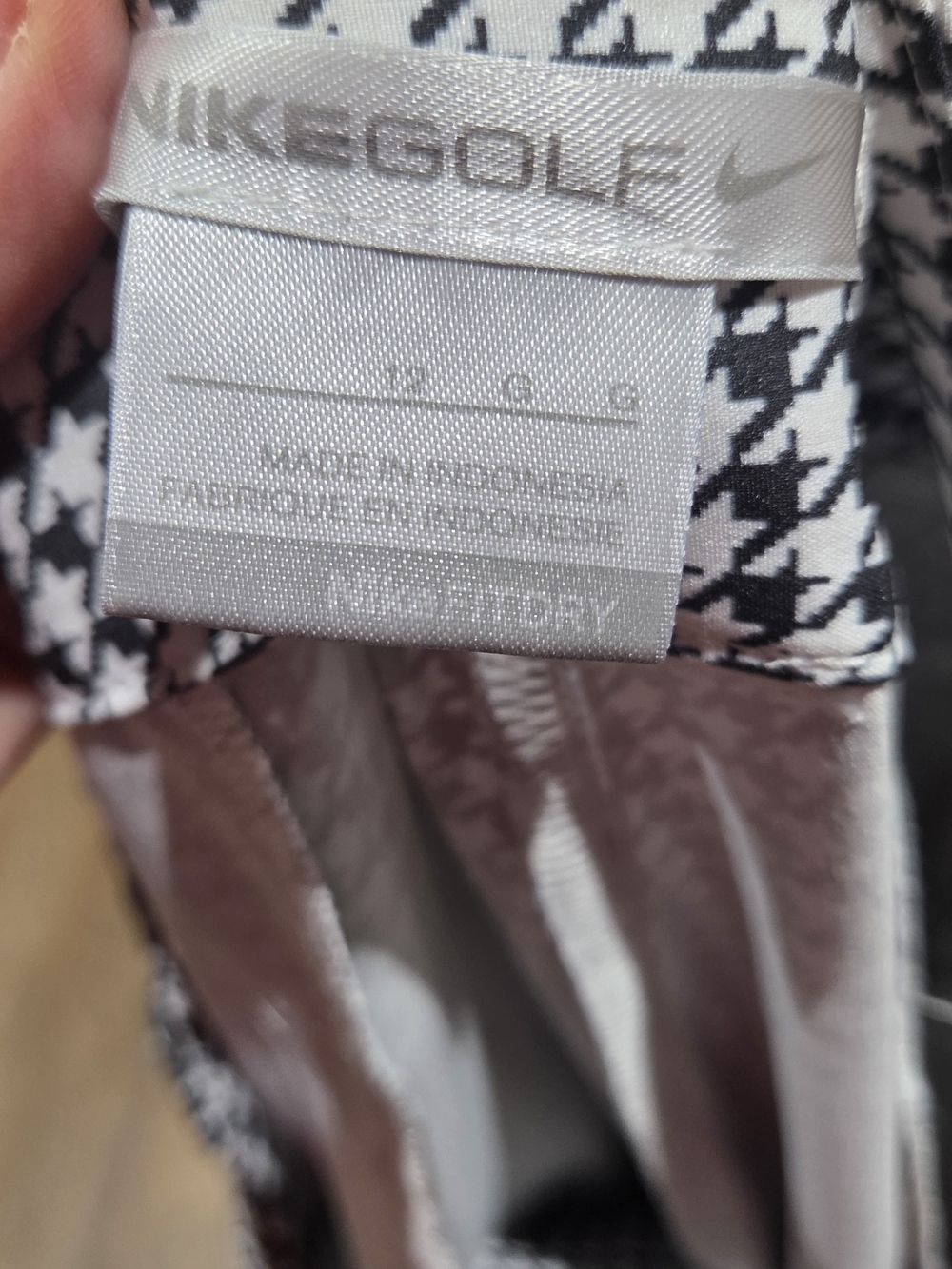 Nike Black and White Houndstooth Women's Bermuda Shorts - Picture 3 of 6